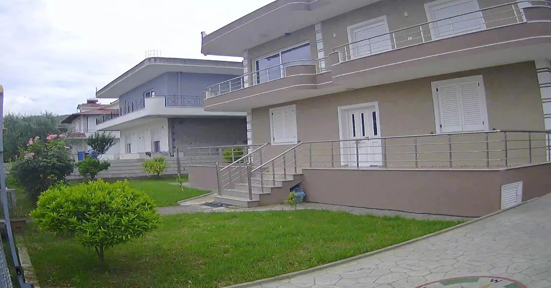 Villa Leandro Fier Arnavutluk